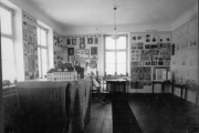 k18