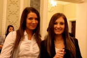 s16