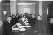 1929_pokoj_stolowy_w_bursie