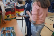d12