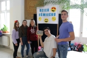u16