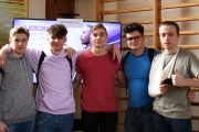 w17